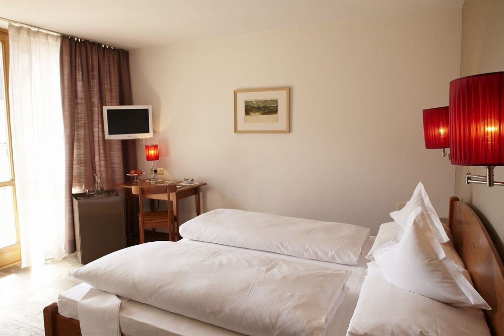 Goldene Rose Karthaus Hotel เซนาเลส ภายนอก รูปภาพ