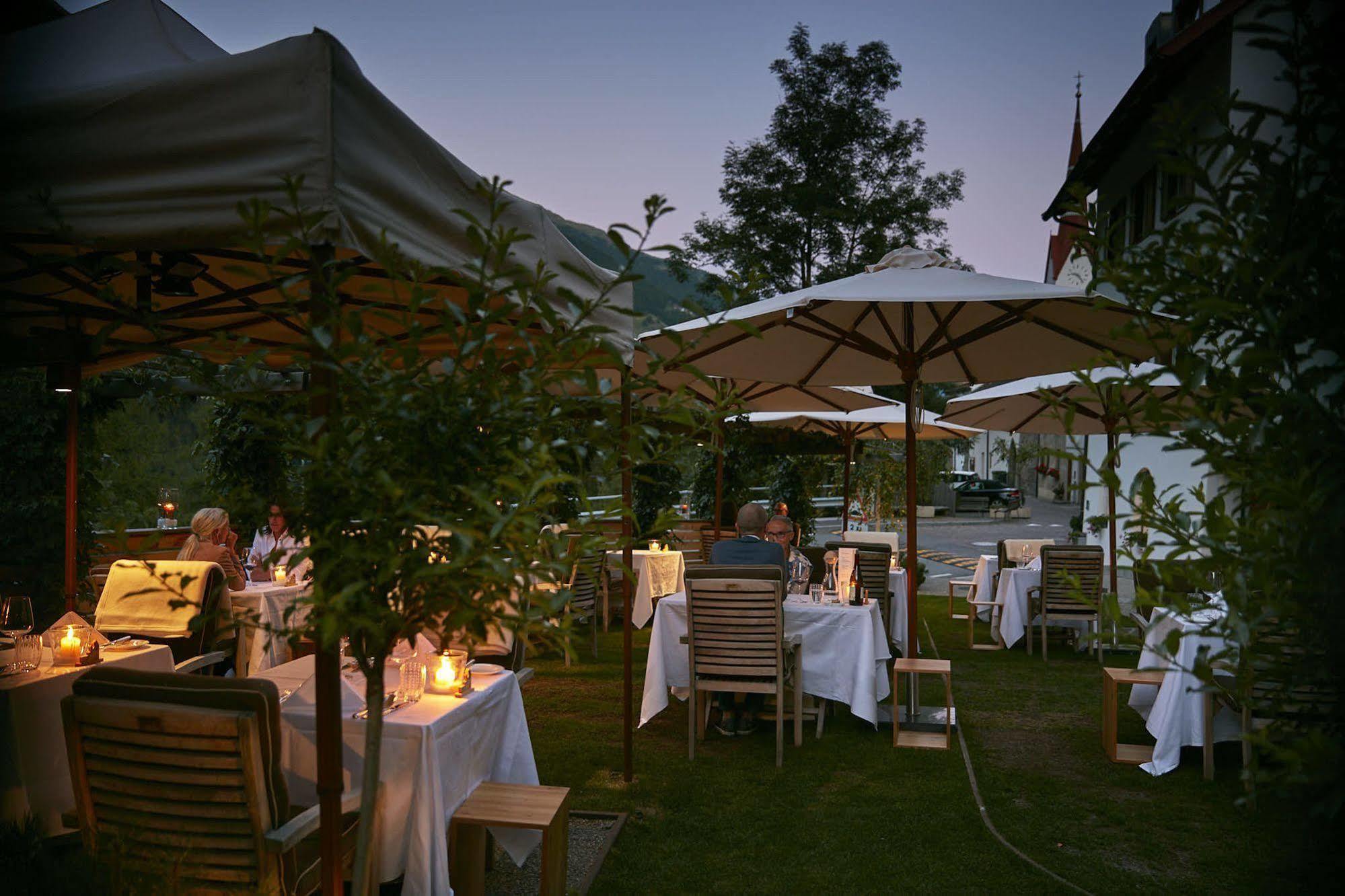 Goldene Rose Karthaus Hotel เซนาเลส ภายนอก รูปภาพ